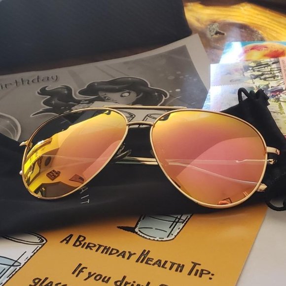 Mirrored polarized sunglasses main image 4